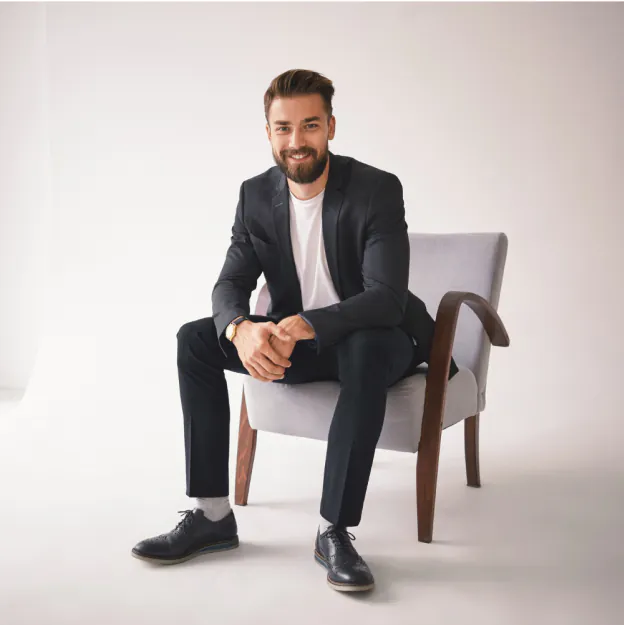 About Us 3 team member 3